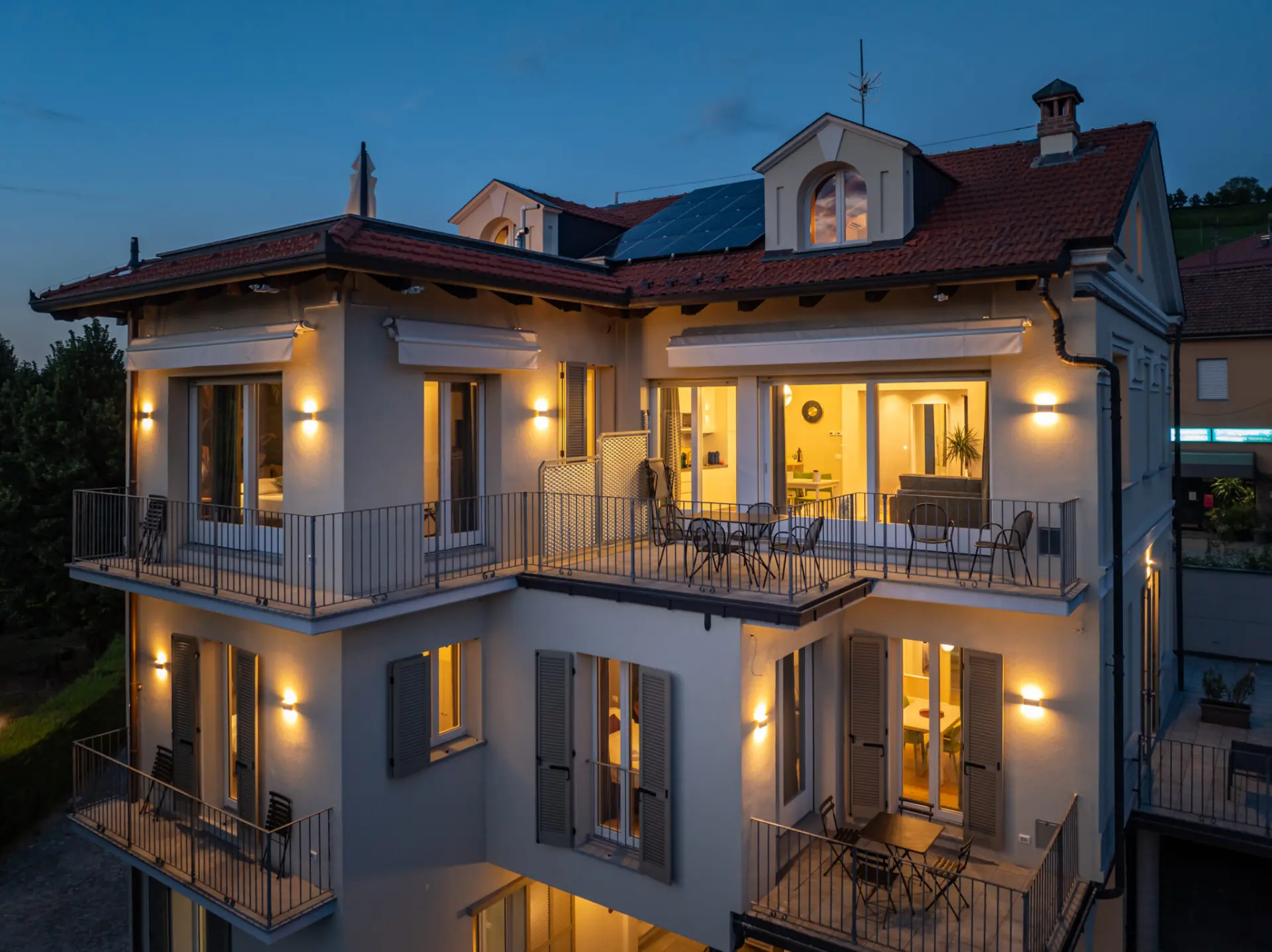 Terrazze illuminate di Alba Palace